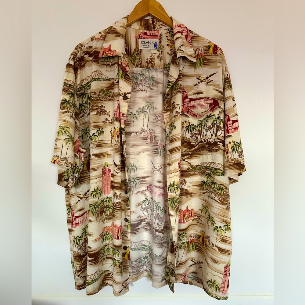 Iolani Vintage Men’s Hawaiian Shirt